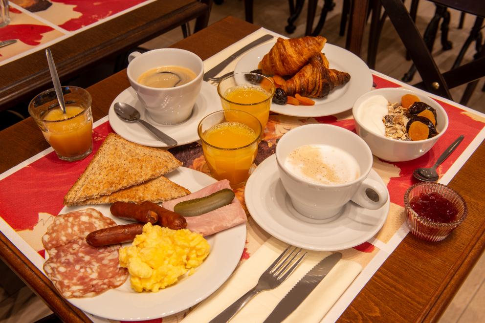 L'Ouest Hotel - Breakfast